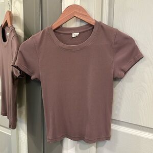 ARITZIA Wilfred Free Go-To Cropped T Mauve